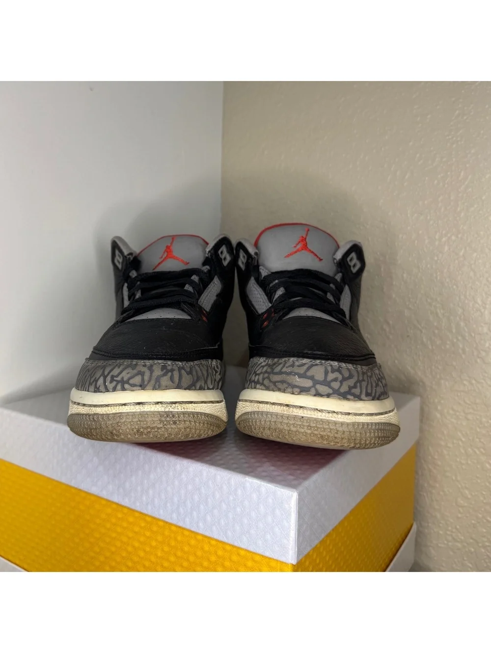 Nike Air Jordan 3 Retro Black Cement 2018 854261-001 Youth Size 7Y No Box